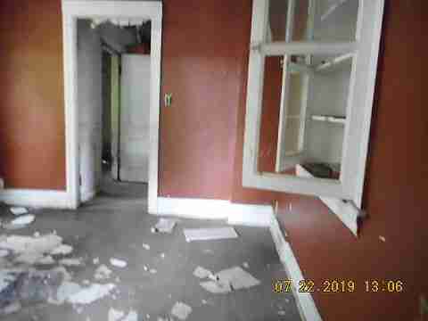 8558 Orangelawn (21)_m.jpg